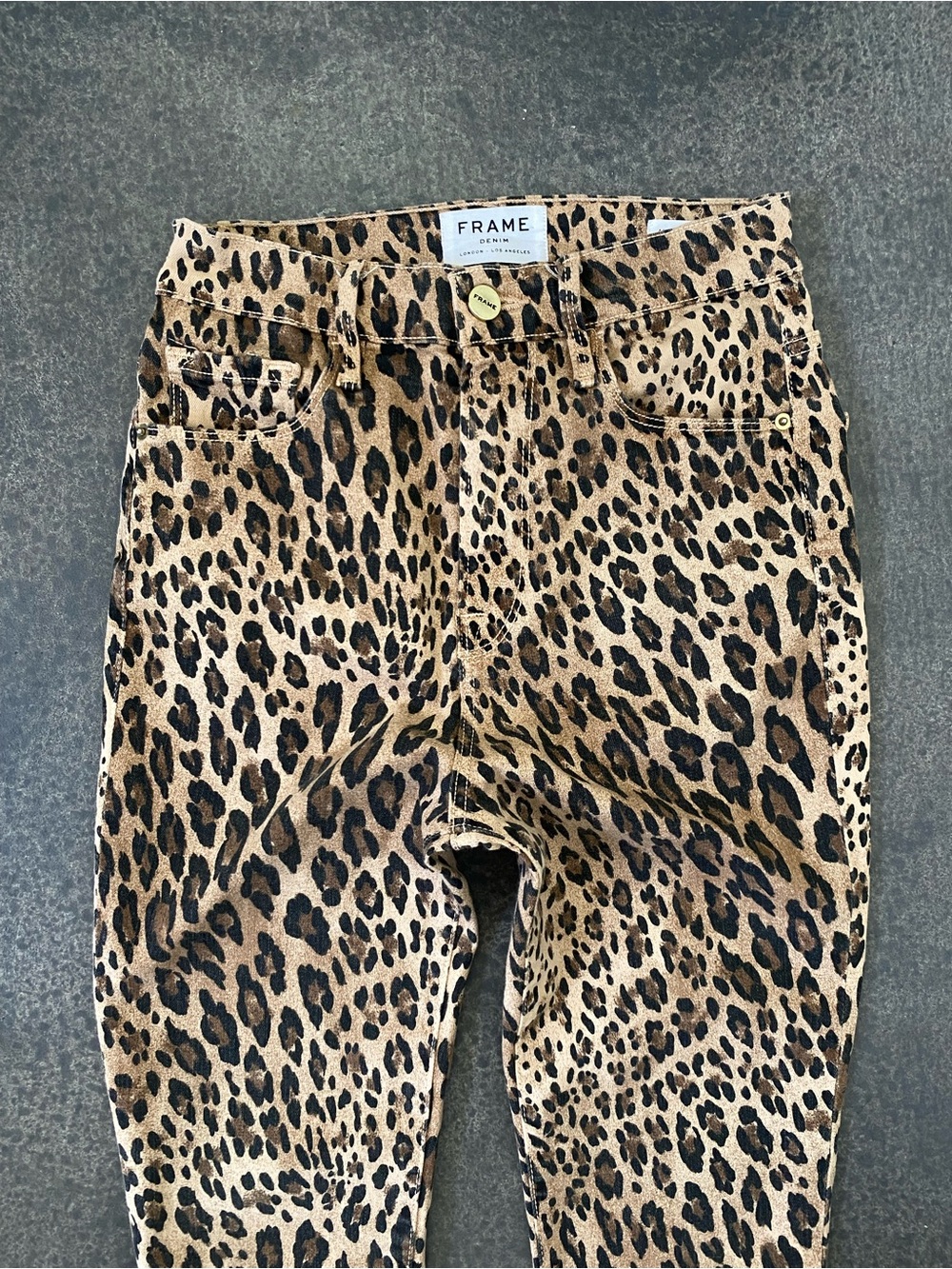 Frame Denim Leopard-Print Skinny Jeans in Tan and Black - Picture 3 of 6